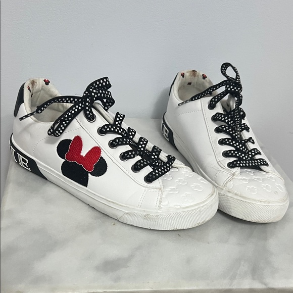 Walt Disney Shoes - Minnie mouse Women's White and Black Athletic Shoes